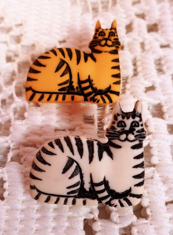 Vintage Kitty and Mice Decorative Buttons