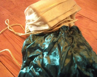 VELVET EVENING PURSE, dark green crushed velvet