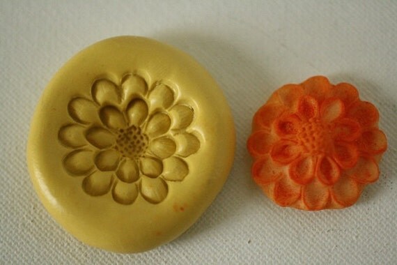 Silicone Flower Mold for cake decorating by ACakeToRemember