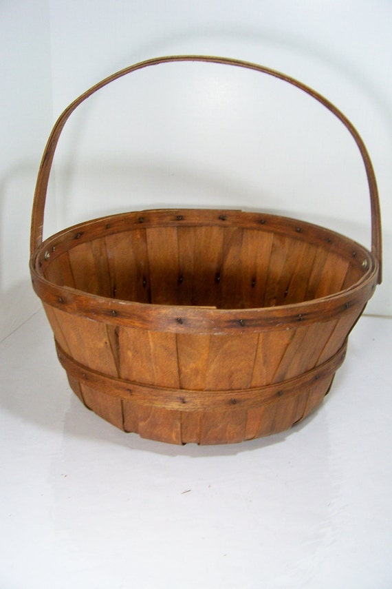 Vintage Half Bushel Orchard Basket by SmakBoutique on Etsy