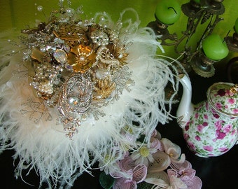Wedding bouquet bridal bouquet antique brooches pins pearls crystal huge ostrich feathers bridal flowers