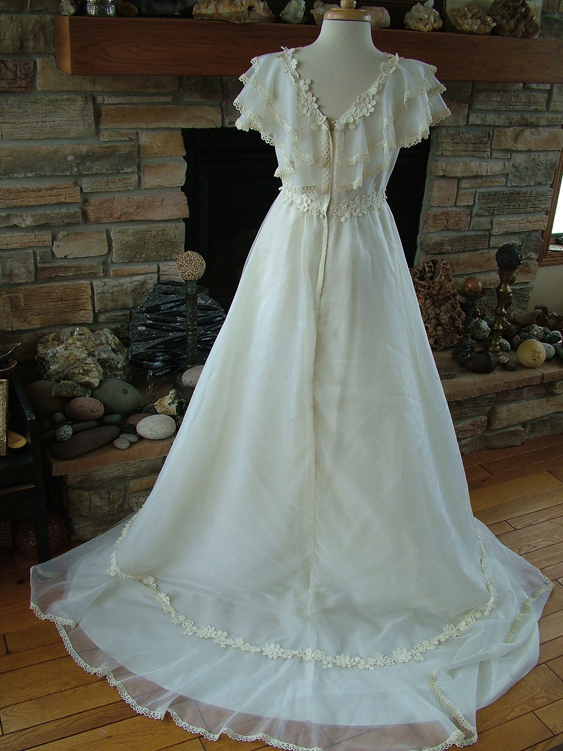 Wedding dress 1970s vintage bridal gown by RetroVintageWeddings