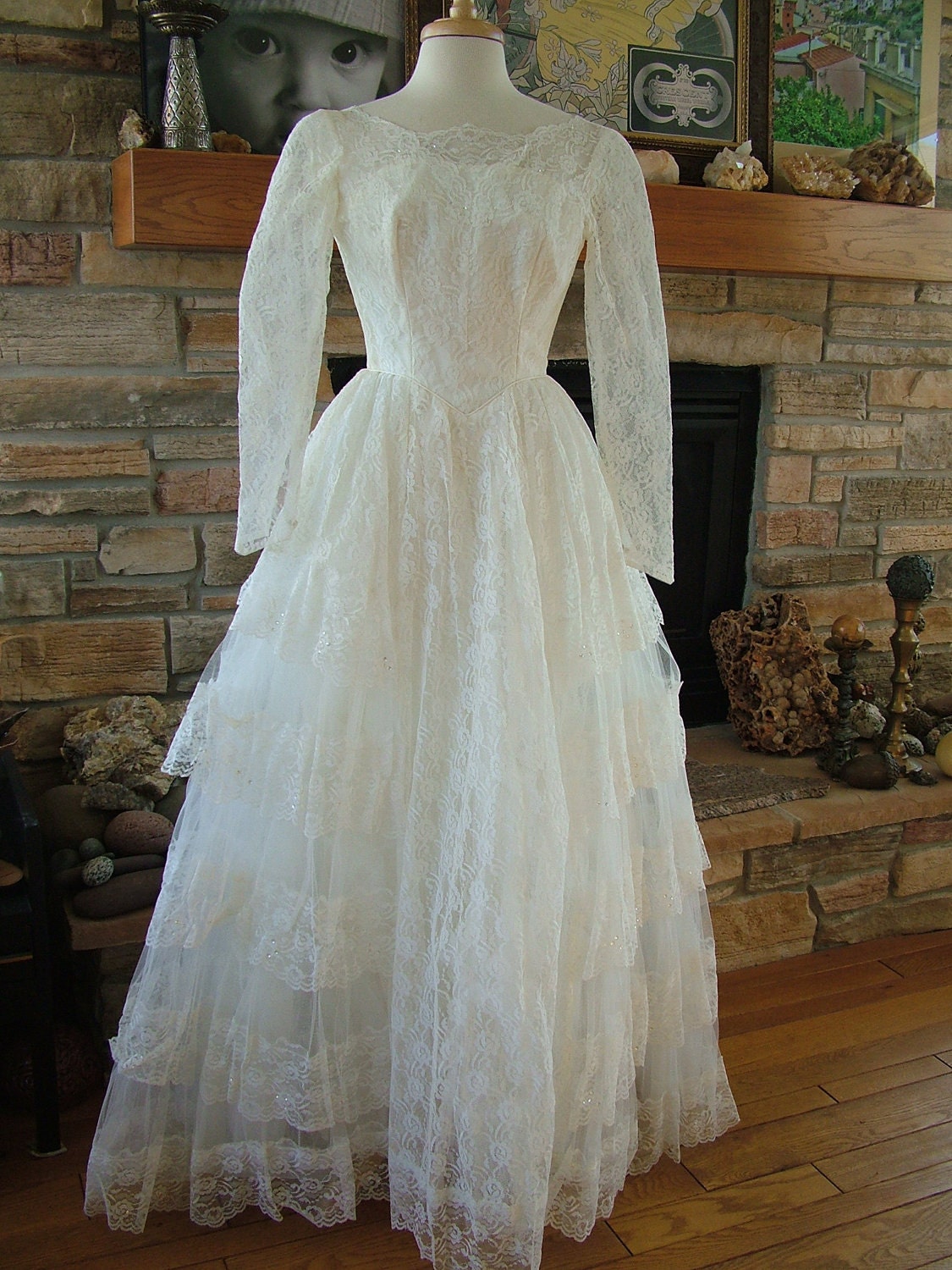 Wedding dress vintage 1950s lace princess tiers sleeves or