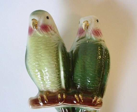 Beautiful Vintage Ceramic PARAKEET PAIR Wall Pocket