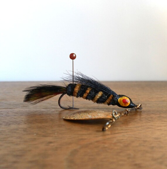 vintage fly fishing bumble bee lure with feather TROUT