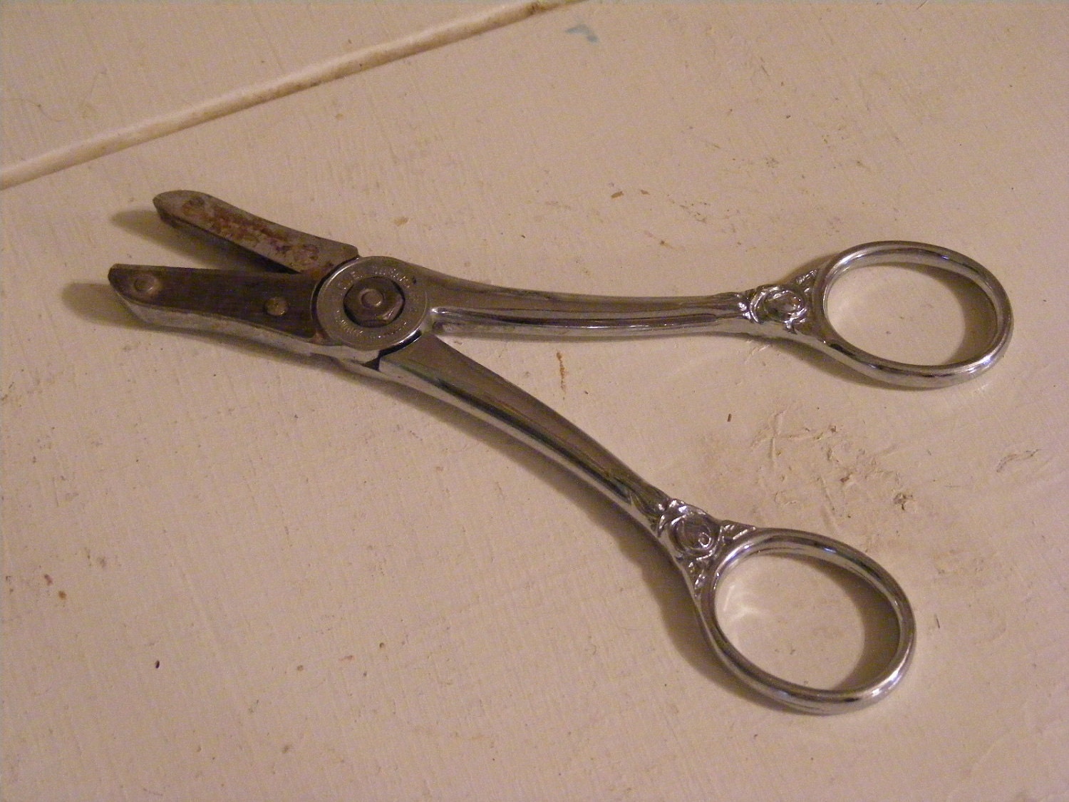 Wiss Scissors/Pruners/ShearsVintage with Flower DesignMade