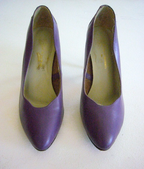 80s Purple Pumps Vintage Violet Leather High Heels Mod Round