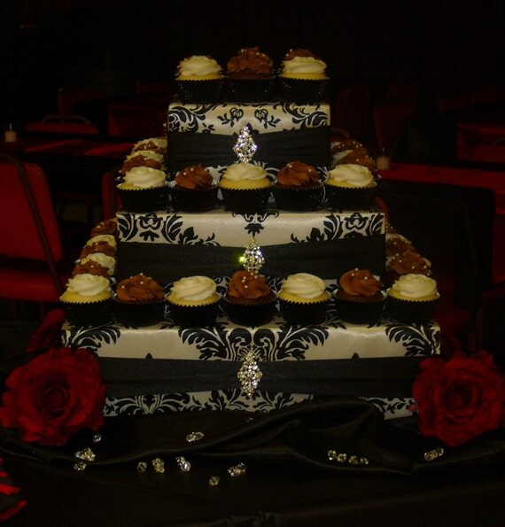 Black and White Damask Cupcake Stand