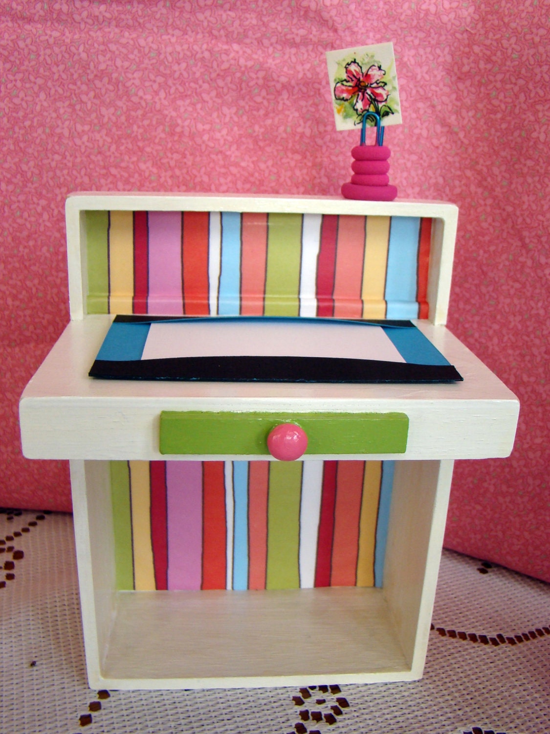 Barbie Furniture Striped Desk with Desk Blotter Notecard