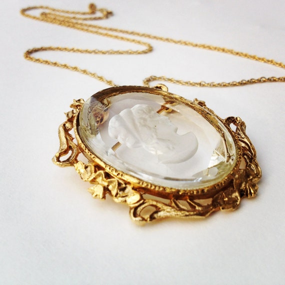 Glass Intaglio Cameo Necklace 1970s Glass Cameo Brooch