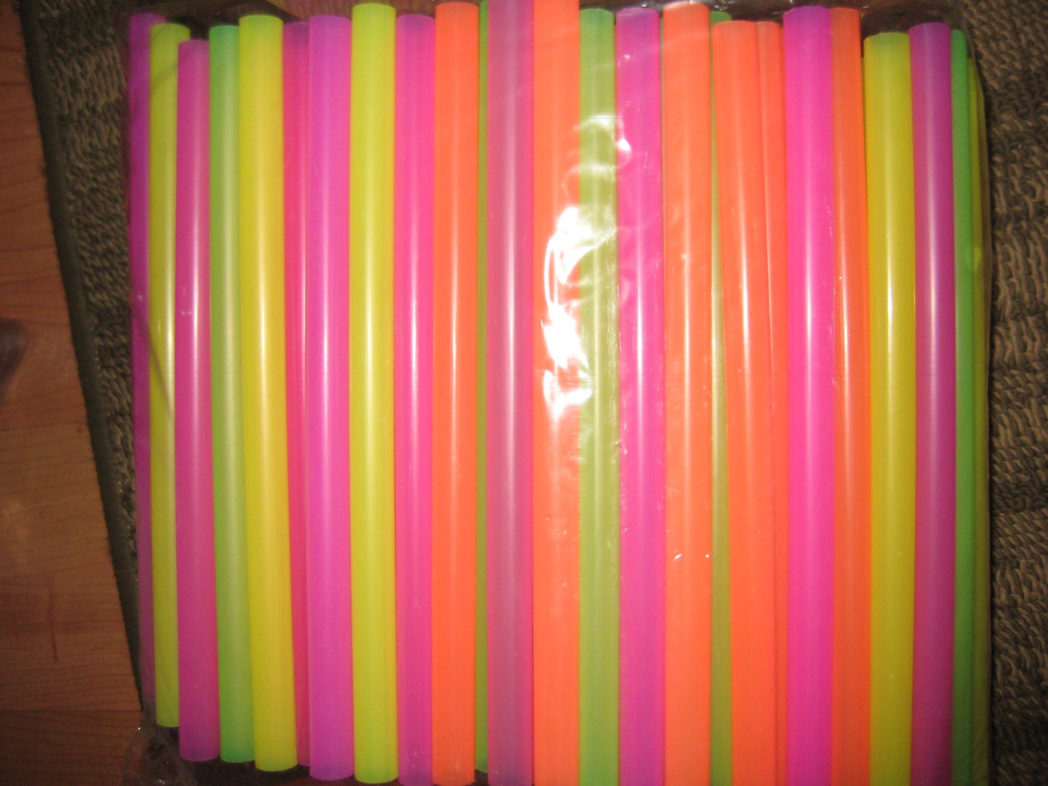 100 Super Wide Giant Jumbo Straws 8.5 long Neon Cake