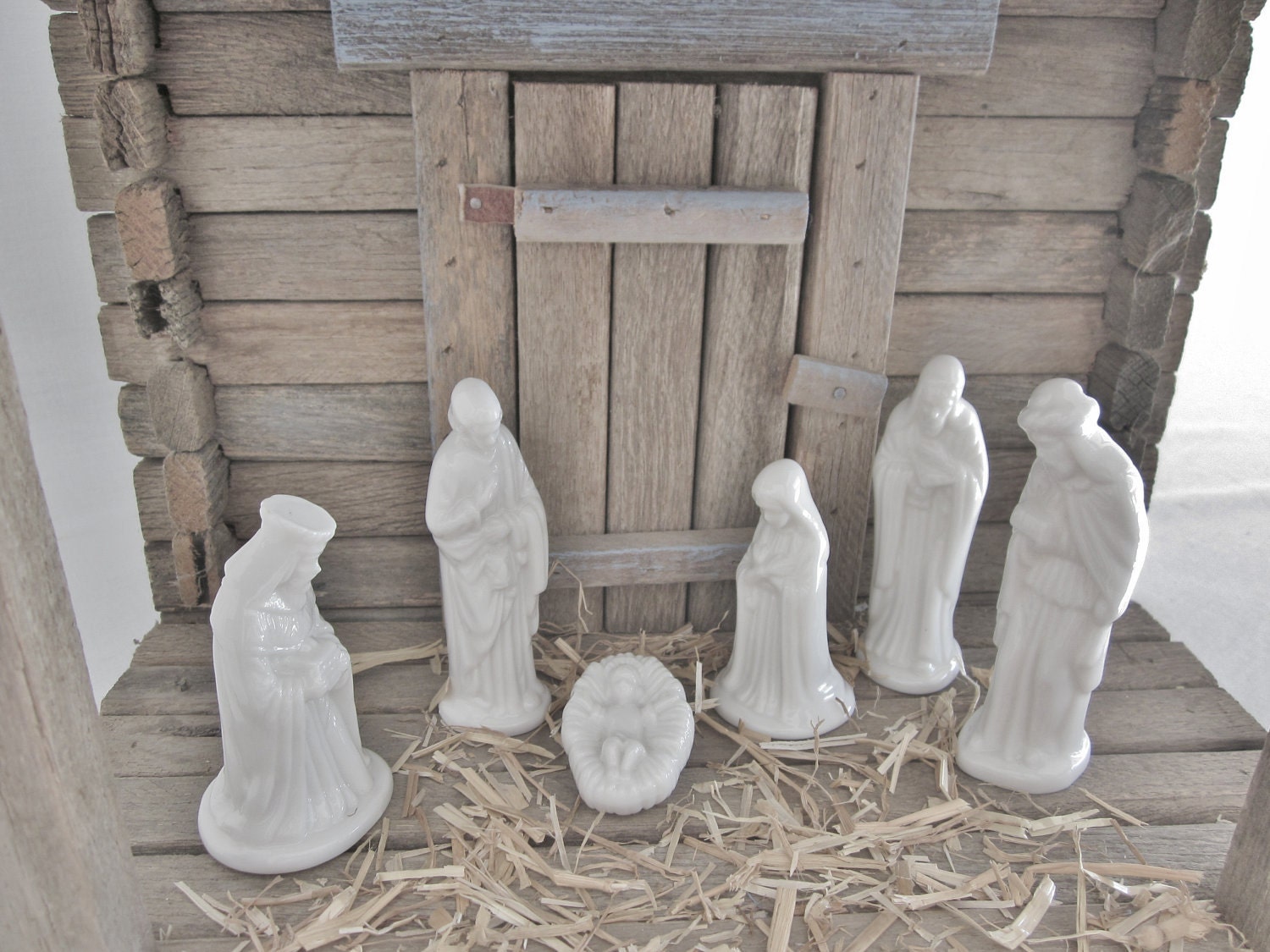 SALE White Christmas Nativity Scene Ceramic Figurines Jesus