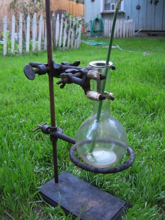 Adjustable Laboratory Bunsen Burner Stand w Glass Flask