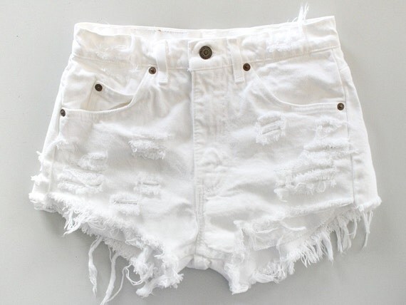 vintage levi cut off denim shorts