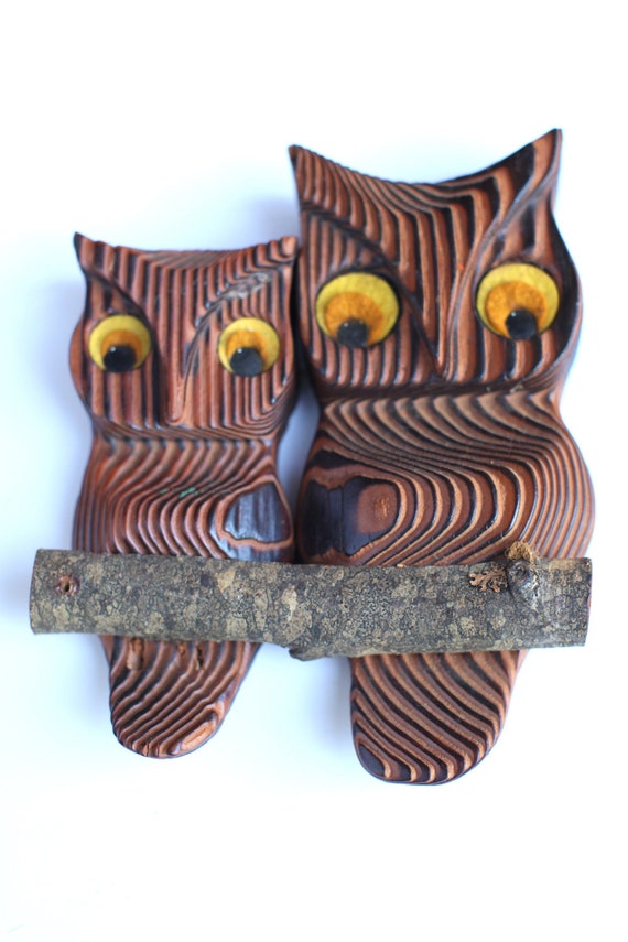 Small Wooden owl wall hanging by thisvintagething on Etsy