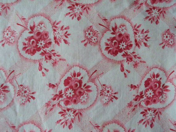 Vintage Cotton Fabric Tiny Red Roses Rosebuds Daisies Heart