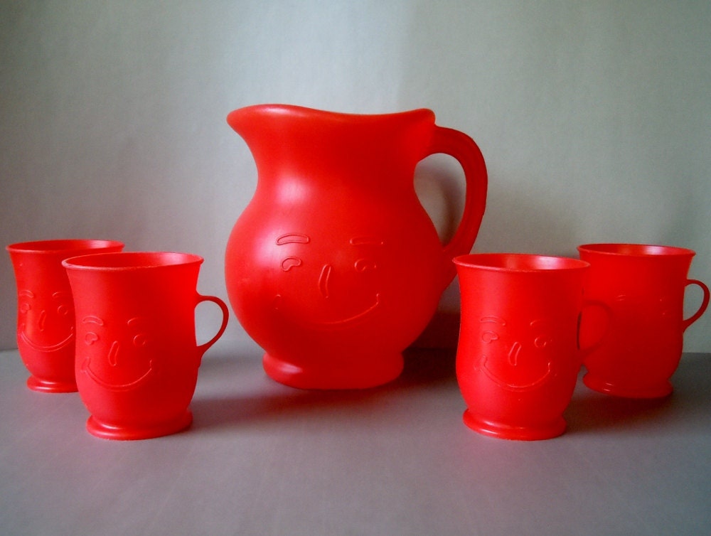 oh-yeah-red-kool-aid-man-pitcher-cup-set-1984