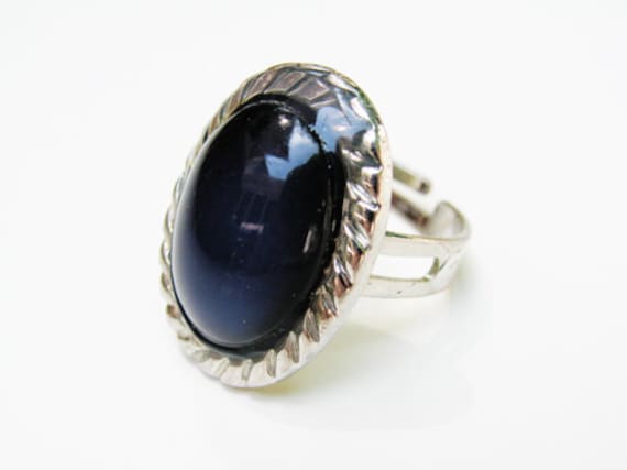 Vintage. 70s Mood Ring Silver Tone. Vintage Jewelry by My