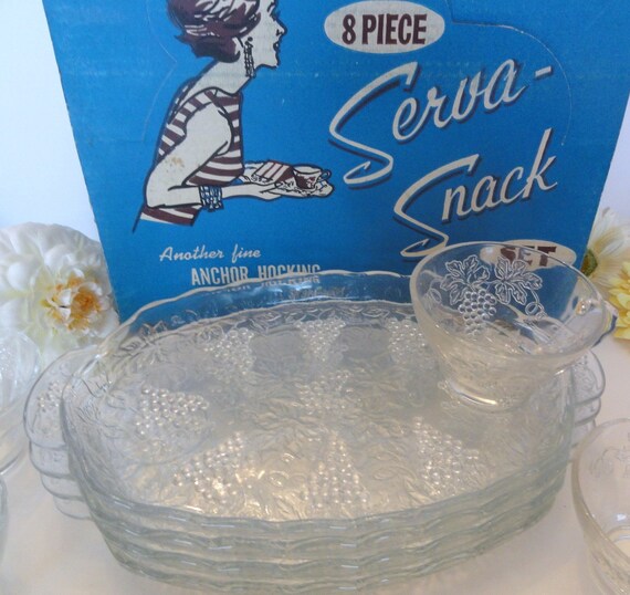 Glass Vintage Anchor Hocking Serva Snack Set 8 piece