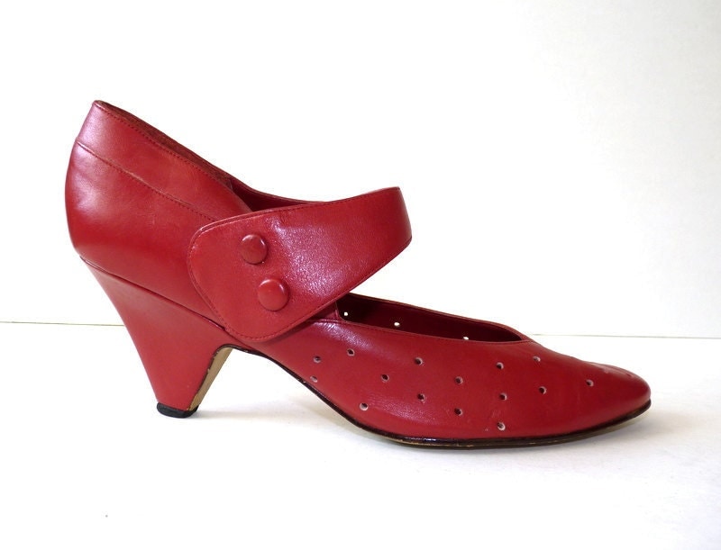 Vintage Red Leather Mary Janes 8.5. Cut Out by RubyHeelsVintage