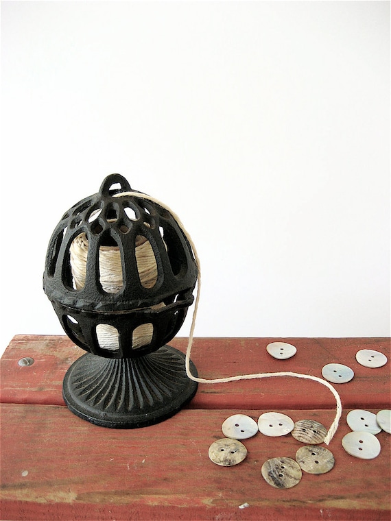 Vintage String Holder