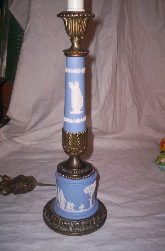vintage wedgwood jasperware blue white lamp light