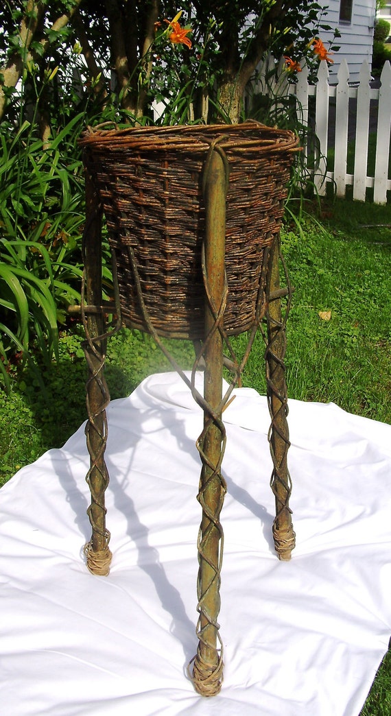 Wicker Basket or Plant Stand