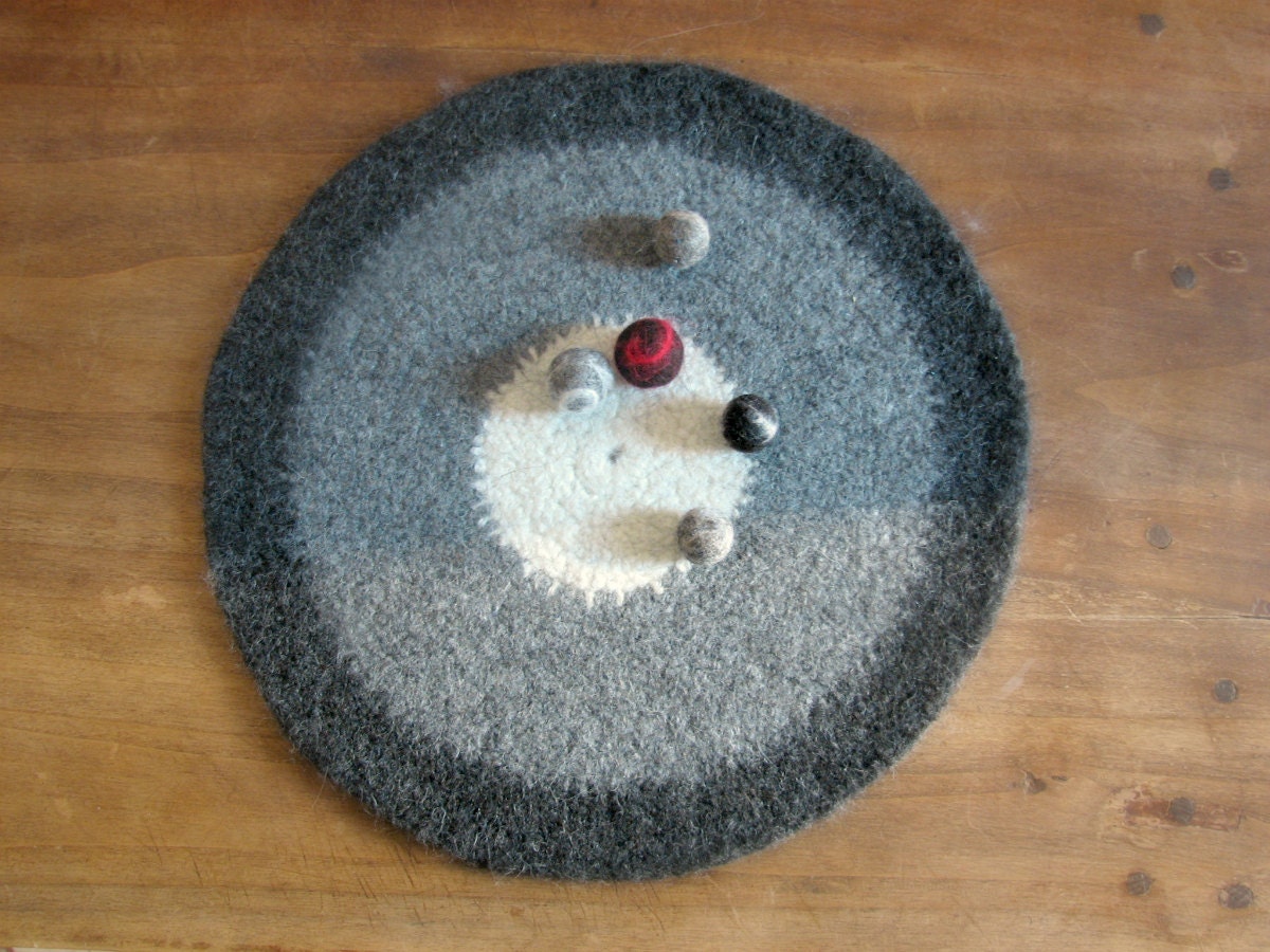 Felt placemat grey Organic ecofriendly Cream light gray