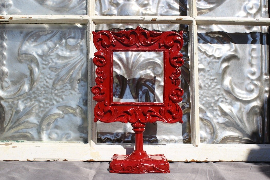 Ornate Pedestal Picture Frame Christmas by MichelleLisaTreasure
