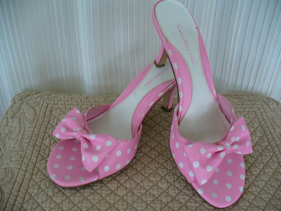 Vintage Pink Polka Dot Bow Shoes Kitten Heels by vintageriches