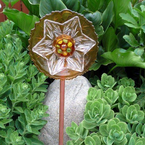 Garden art glass flower suncatcher plant stake yard