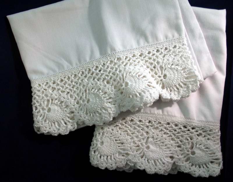 Vintage Hand Crochet Edging Pillow Case Set