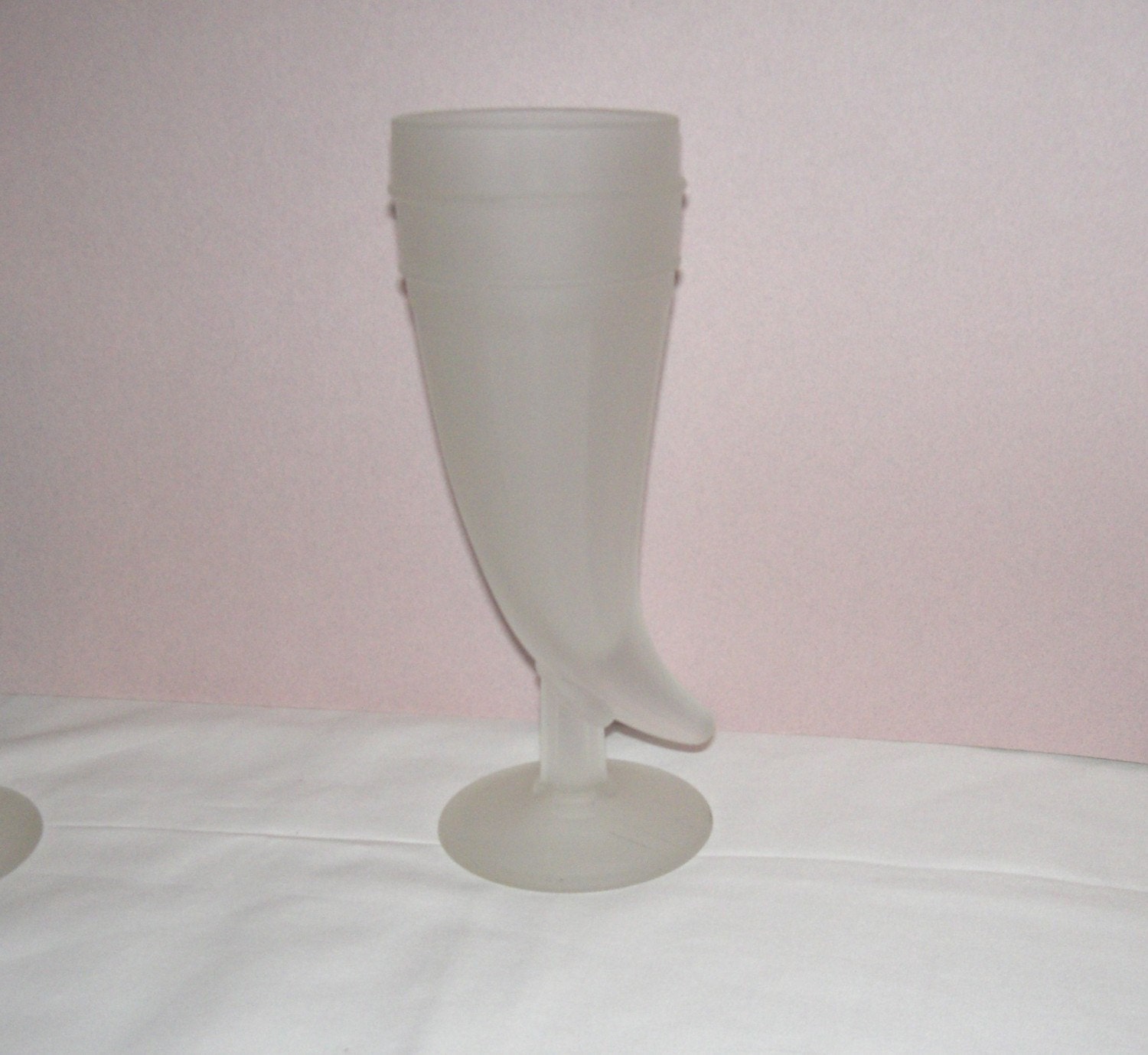 Vintage Frosted Beer Glasses Powder Horn Shaped set of 4