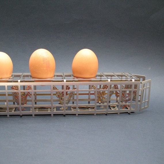 Items similar to Chicken Run egg box on Etsy