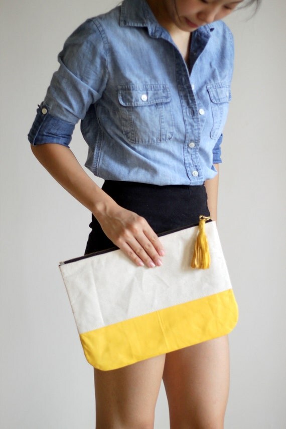 GRANDE Medium Canvas and Leather Carryall Pouch in Yellow