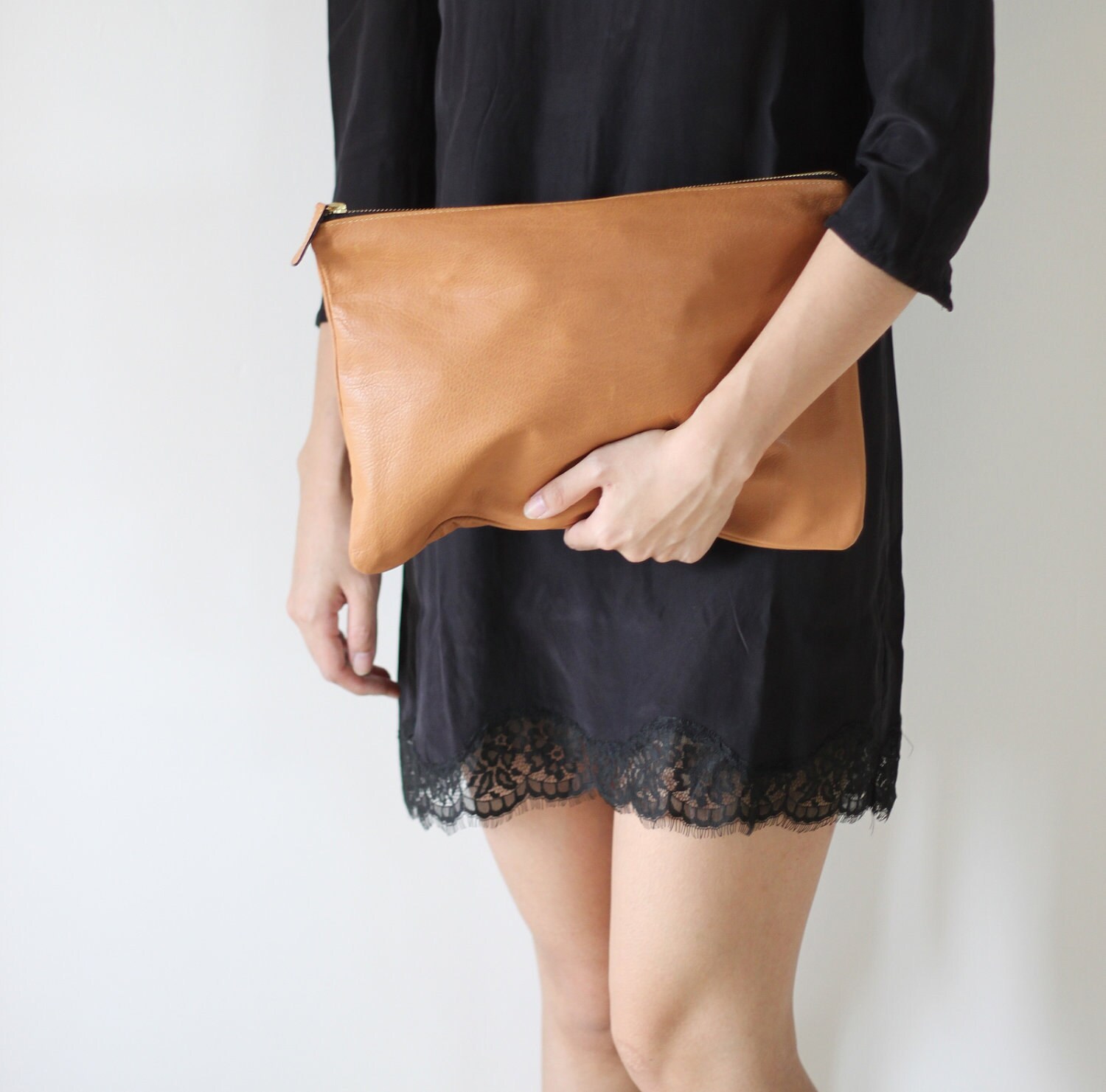 Medium Leather Carry All Pouch Clutch Purse Camel