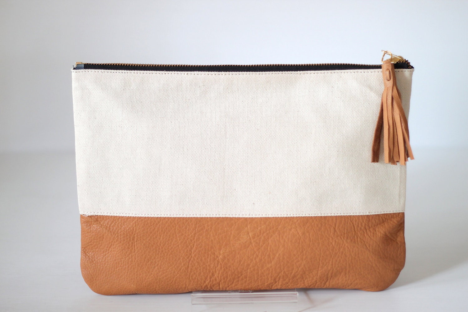 GRANDE Medium Canvas and Leather Carryall Pouch in by VellePurse
