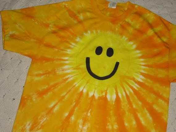 how to make a smiley face tie dye shirt