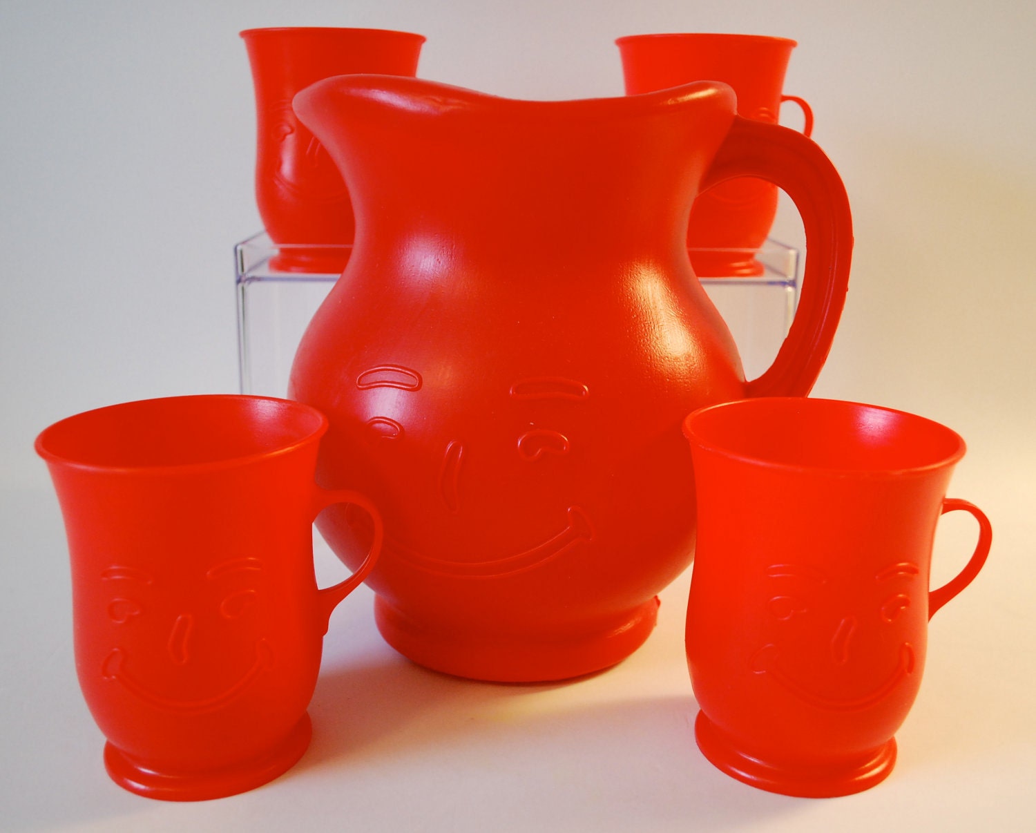 vintage-kool-aid-pitcher-cups-ohyeah