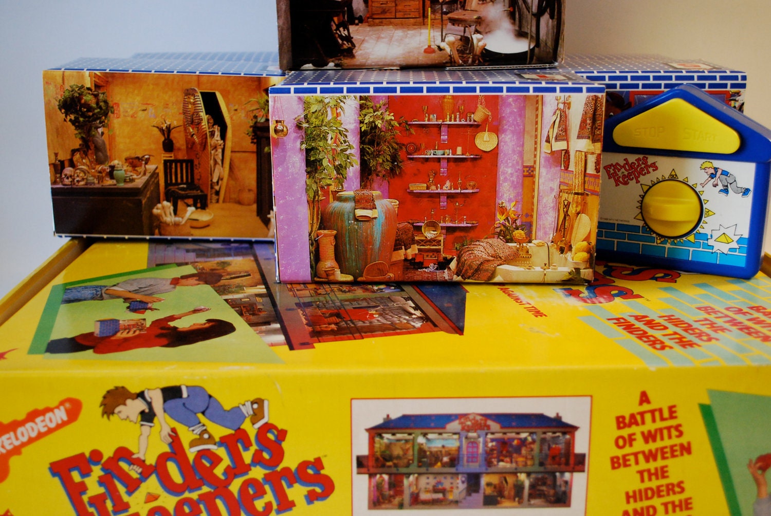 Nickelodeon Finders Keepers Game 1988 complete by WonderlandToys