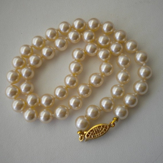 Vintage Pearl Necklace Gold Vermeil Clasp by eclecticappealjewels