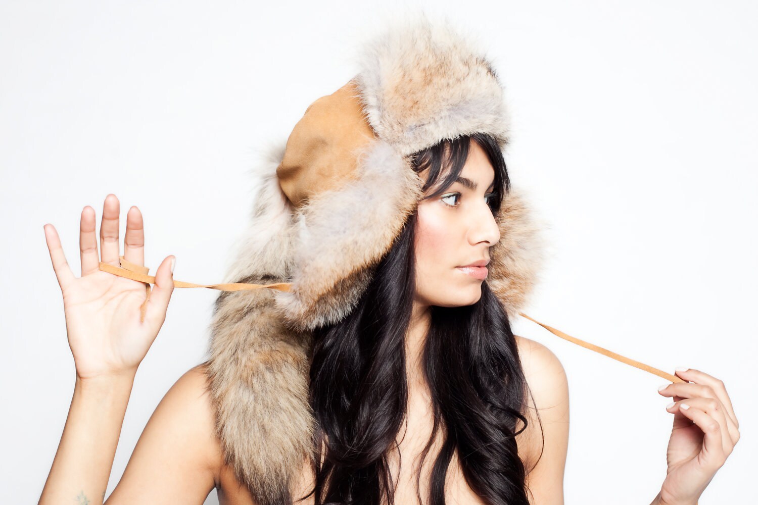 single women in coyote Joyce hynds is no stranger to coyotes and has seen them often on her walks through the a wandering coyote carrying a cat in its “every single. single women in coyote Joyce hynds is no stranger to coyotes and has seen them often on her walks through the a wandering coyote carrying a cat in its “every single.