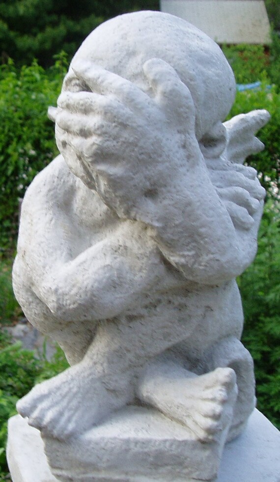 download large concrete gargoyle statues near me