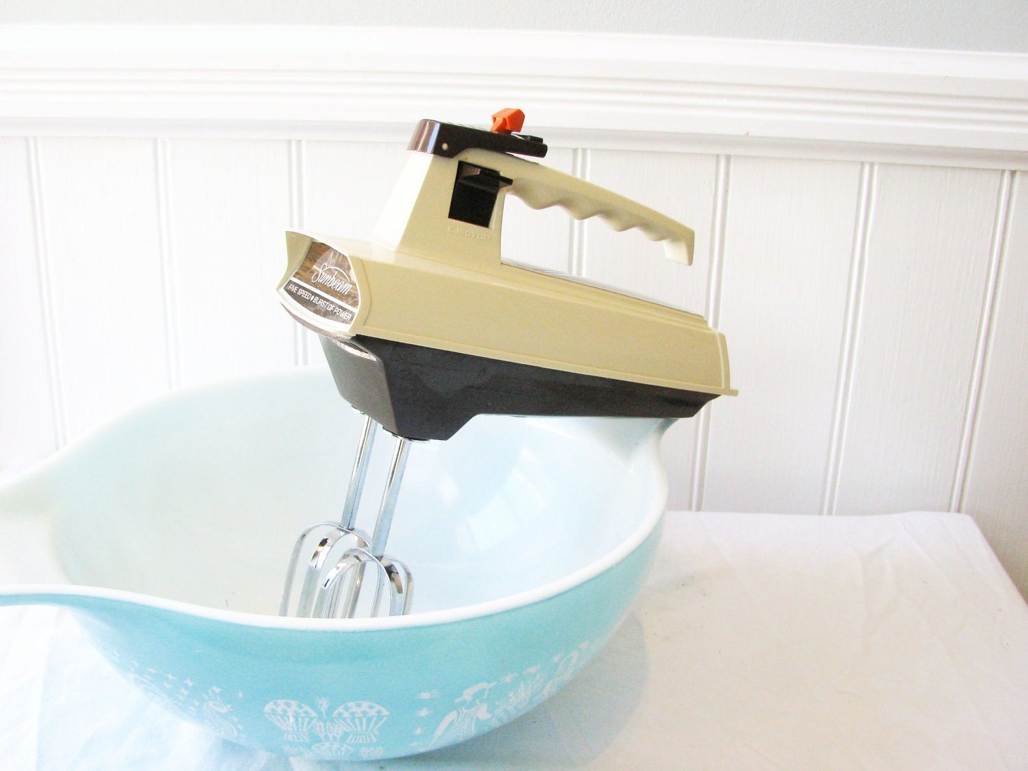 Retro Sunbeam Mixmaster Hand Mixer