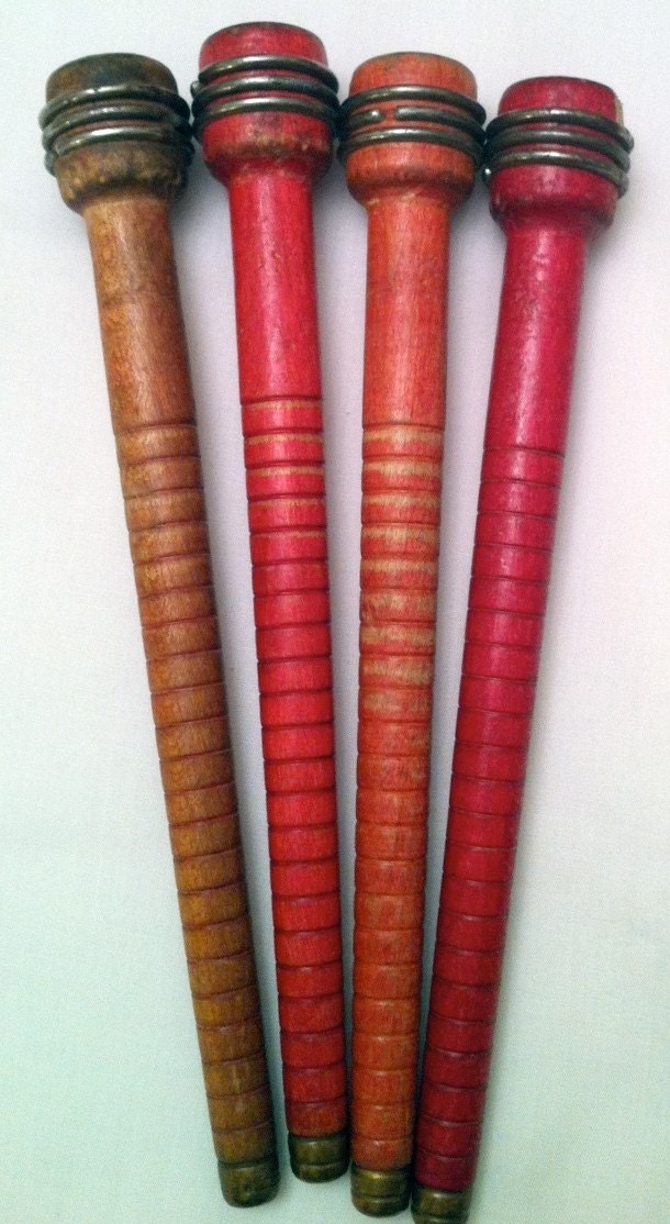 Four Vintage Wooden Sewing Spindles Spools Bobbins by thefiberdept