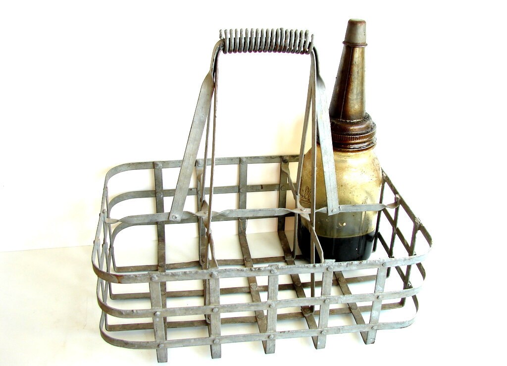 Vintage Metal Wire Bottle / Jar Holder with Handle