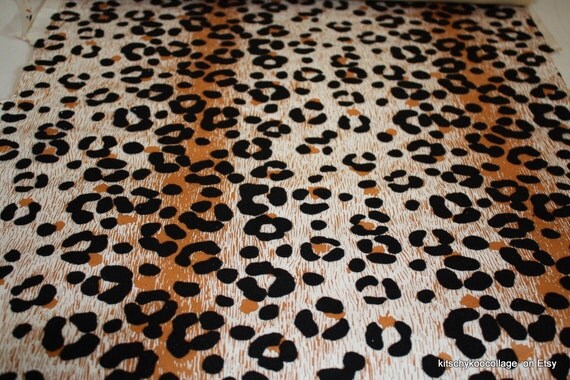 Vintage Flocked Leopard print wallpaper Retro Hollywood