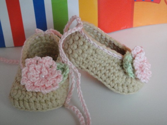 Crochet Baby girl Ballet Booties PDF Pattern by DonnaBDesigns1