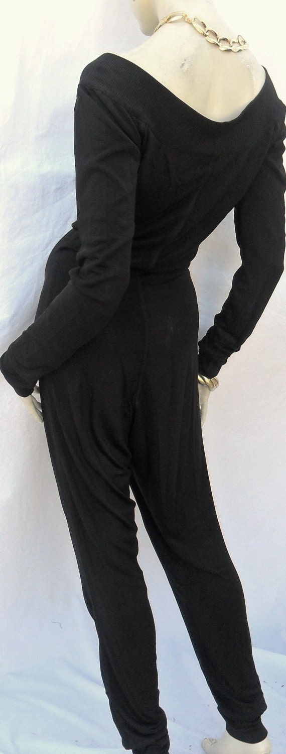 black boat neck suit