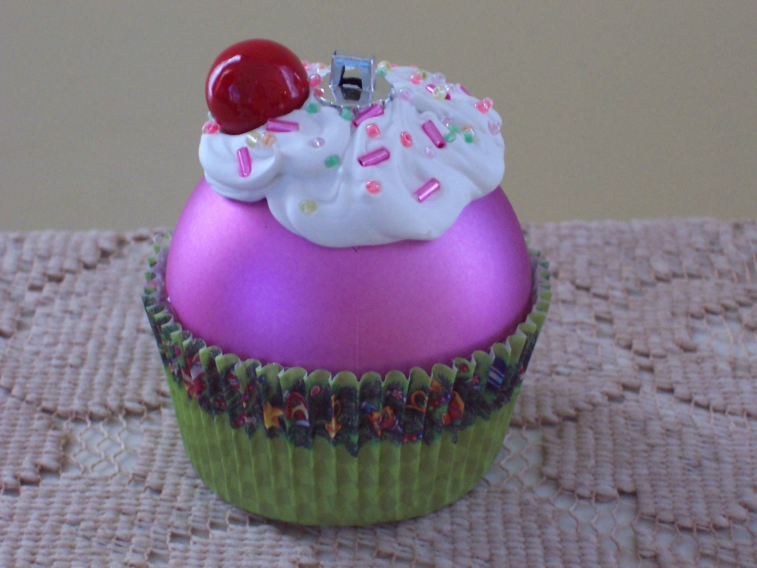 cupcake christmas ornament by littlepunkinmunkie on etsy cupcake christmas ornament by littlepunkinmunkie on etsy